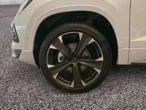 CUPRA Ateca 2.0 TSI DSG 4D *AHK*LED*ACC*NAV*SHZ*R-CAM* Bild 4