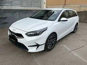 Kia Ceed SW / cee'd SW Ceed  1.4 T-GDI DCT Spirit *NAVI*LED*PDC*