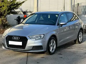 Audi A3 A3 1.6 TDI Sportback Automatik-Xenon-Navi PDC