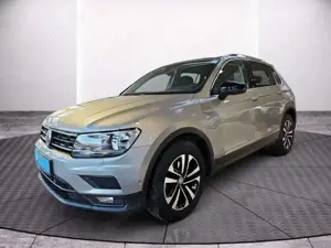 Volkswagen Tiguan 1.5 TSI DSG IQ.DRIVE NAVI ACC SHZ GJR SIDE ASSIST Bild 2