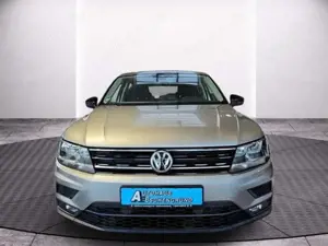 Volkswagen Tiguan 1.5 TSI DSG IQ.DRIVE NAVI ACC SHZ GJR SIDE ASSIST Bild 4