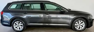 Volkswagen Passat Variant 2.0 TDI ACC AHK Kamera LED NAVI Bild 2