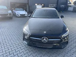Mercedes-Benz A 250 A-Klasse Plugin Hybrid e AMG Line 2 Hand