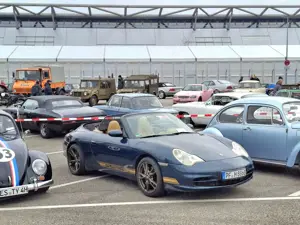 Porsche 996 911 Carrera4 Cabrio 3,6l 1Vorbesitzer sehr gepfleg