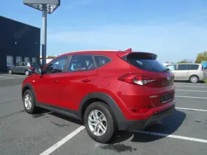 Hyundai TUCSON blue Classic 2WD/NAVI/EURO 6 Bild 4