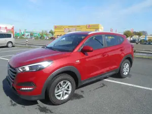 Hyundai TUCSON blue Classic 2WD/NAVI/EURO 6 Bild 3