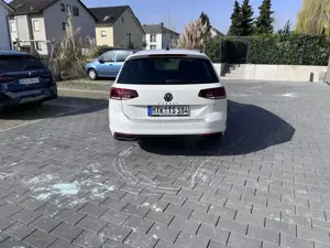 Volkswagen Passat Variant 1.5 TSI OPF DSG Business Bild 3