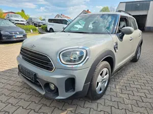 MINI Cooper Countryman Cooper Essential Trim Automatik/LED