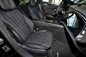 Mercedes-Benz E 450 d 4M LIM AMG MBUX+360°+DIG-LED+AHK+Standhz Bild 4