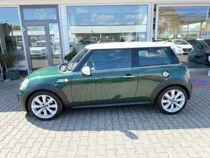 MINI Cooper S CHILI-HK-NAVI-UNFALLFREI-SCHECKHEFT-KETTE NEU Bild 2