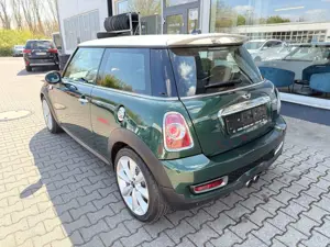 MINI Cooper S CHILI-HK-NAVI-UNFALLFREI-SCHECKHEFT-KETTE NEU Bild 5
