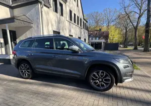 Skoda Kodiaq 2.0 TDI 4x4 DSG Scout 7 Sitzer + AHK, Preis Vhb Bild 2