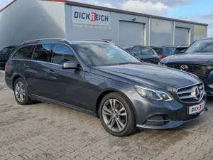 Mercedes-Benz E 220 Avantgarde LED*AHK*KAMERA*TEMP*NAVI*SHZ