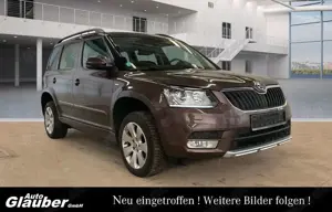Skoda Yeti 2.0 TDI Drive 4x4 Xenon/PDC/AHK/1.Hand
