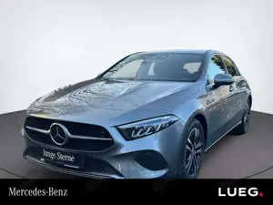 Mercedes-Benz A 200 Kompakt PROGRESSIVE+DISTRONIC+NAVI+LED+