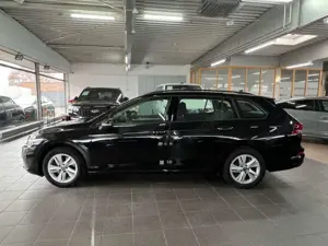 Volkswagen Golf VIII 2.0 TDI Var. Life III VIELE PAKETE III Bild 2