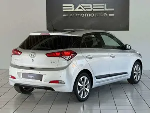 Hyundai i20 YES! Plus *Panorama* LED Bild 3
