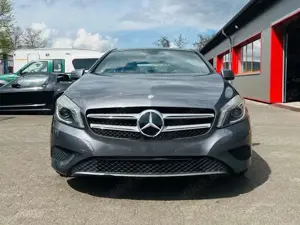 Mercedes-Benz A 180 A 180 BlueEfficiency (176.042)