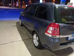 Opel Zafira Bild 4