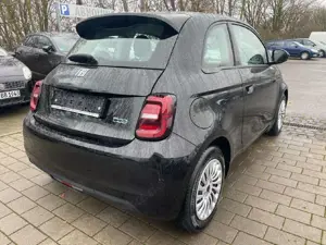 Fiat 500e Action Bild 4