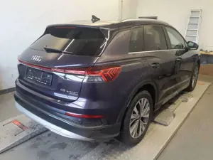 Audi Q4 e-tron 45 quat Naviplus VC Sitzh PDCplus GRA Bild 4