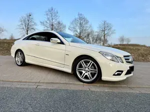 Mercedes-Benz E 350 CDI Coupe mit AMG Paket - Sternenhimmel - Pano uvm Bild 4