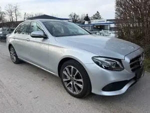 Mercedes-Benz E 450 4 Matic Avantgarde Panorama/Multibeam Bild 2