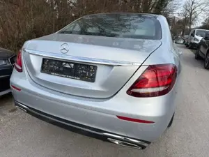 Mercedes-Benz E 450 4 Matic Avantgarde Panorama/Multibeam Bild 4