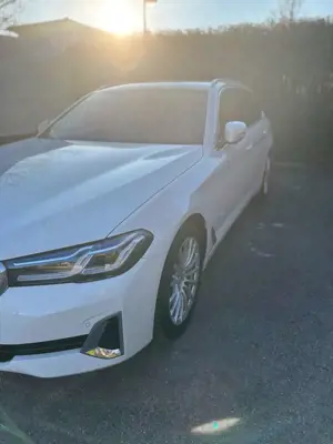 BMW 530 5er Touring 530i Touring Aut. Luxury Line