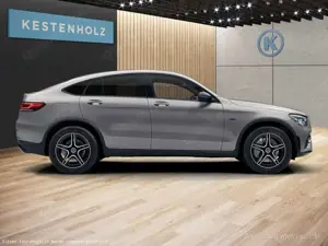 Mercedes-Benz GLC 300 GLC 300 e 4M Coupé AMG*FAHRASSIST+*360°*KEYLESS Bild 2