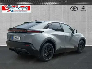 Toyota C-HR + 165 kW Teamplayer ACC SHZ LHZ RFK PDC NAVI Bild 2