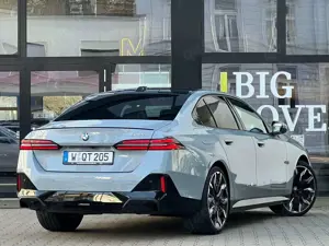 BMW 540 d xDrive M Sport AHK DA PROF PA PROF 21" Bild 2