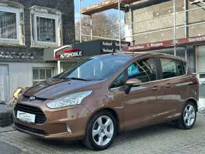 Ford B-Max Titanium*KAMERA*NAVI*TMP*SHZ*LMF*MFL*KLIMA