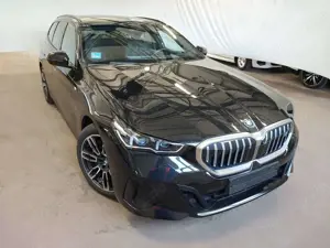 BMW i5 eDrive40 Tour. M Sportpaket AHK*Sitzbelüft - image 2