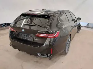 BMW i5 eDrive40 Tour. M Sportpaket AHK*Sitzbelüft - image 4
