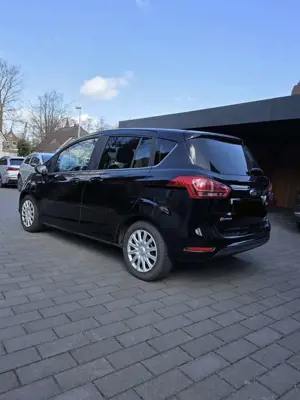Ford B-Max 1.0 EcoBoost COOLCONNECT Bild 3
