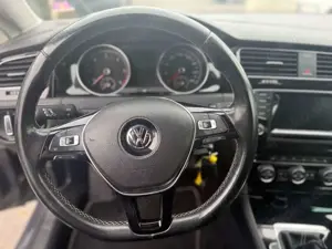 Volkswagen Golf VII Variant Cup BMT Bild 5