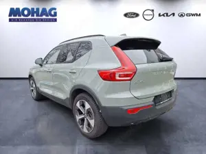 Volvo XC40 B3 Plus Dark *360-Grad-Kamera*Sound by Harman Kard Bild 4