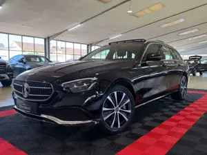 Mercedes-Benz E 300 de 4Matic*LED*PANO*360°KA*