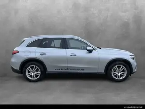 Mercedes-Benz GLC 220 GLC 220 d 4M ADVANCED+/PANO-SHD/AHK/MBUX/NAVI LED Bild 4