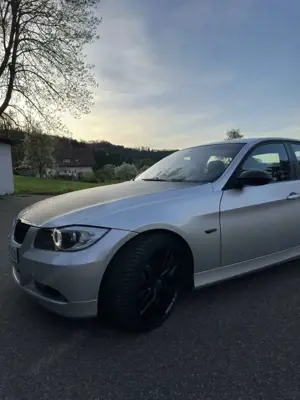 BMW 320 Bild 5