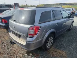 Opel Astra H Caravan Edition Bild 4