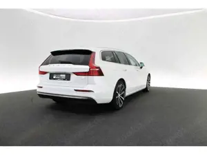 Volvo V60 T6 Core Recharge Plug-In Hybrid AWD LED Bild 5
