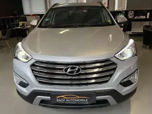 Hyundai Grand Santa Fe Bild 2