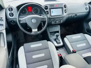 Volkswagen Tiguan 2.0 TSI,DSG, Klima, Sitzheiz.AHK,TÜV-NEU! Bild 5