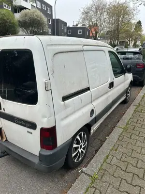 Citroen Berlingo LKW Geschlossen Kasten Bild 3