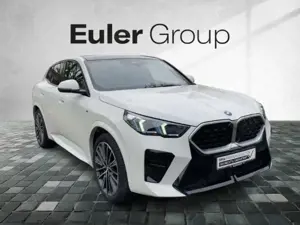 BMW X2 sD 20d M-Sport Pano AHK 20'' HUD Iconic adLED DA+ Bild 5