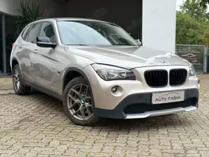 BMW X1 28 i xDrive*AUTOMATIK*2.HAND*S.HEFT*R.F.KAMERA