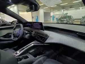 Peugeot 3008 NEUER 3008 GT Hybrid e-DSC6 *ALCANTARA*SHZ* Bild 4