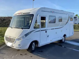 Caravans-Wohnm Pilote G 700 GJ mit Hubbett